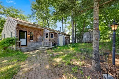 12 Roberts Park Rd, Holland, MA 01521 - Photo 2