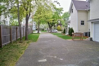 55 Monument #2, Medford, MA 02155 - Photo 18