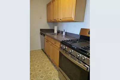 2 Hawthorne Pl #7B, Boston, MA 02114 - Photo 4