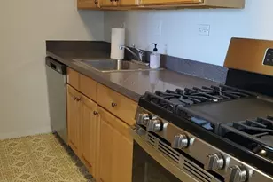 2 Hawthorne Pl, Boston, MA 02114 - Photo 4