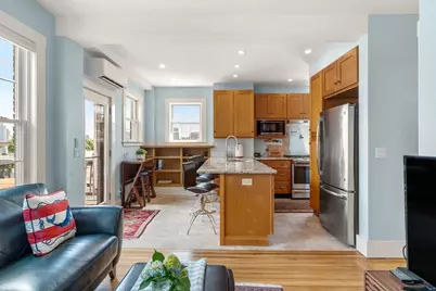 35 Mead St #3, Boston, MA 02129 - Photo 6
