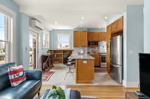 35 Mead St, Boston, MA 02129 - Photo 6