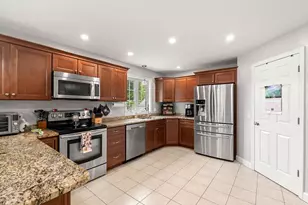 196 Commonwealth Ave, North Attleboro, MA 02763 - Photo 18
