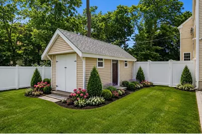 196 Commonwealth Ave, North Attleboro, MA 02763 - Photo 4