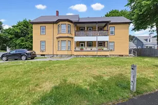 9 Elm St, Melrose, MA 02176 - Photo 2