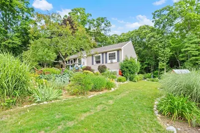 100 Delmar Dr, Northbridge, MA 01588 - Photo 2
