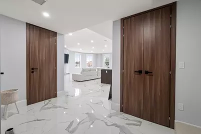 32 Pearl St #4, Boston, MA 02125 - Photo 2