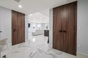 32 Pearl St, Boston, MA 02125 - Photo 2