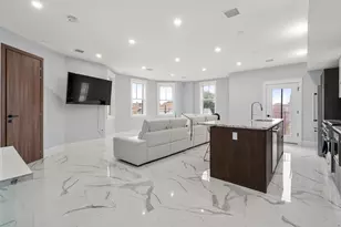 32 Pearl St, Boston, MA 02125 - Photo 4