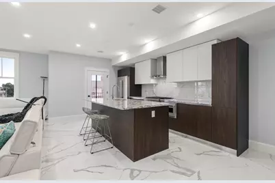 32 Pearl St #4, Boston, MA 02125 - Photo 8
