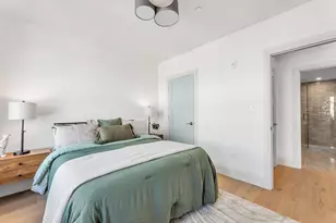 34 Oak St, Boston, MA 02136 - Photo 16