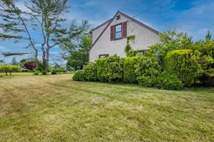 36 Ludlow St, Acushnet, MA 02743 - Photo 8