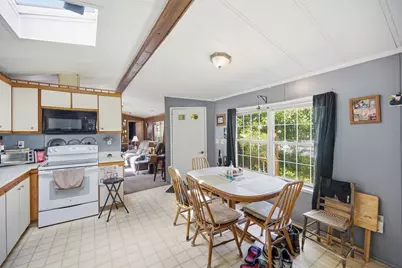 209 Shoreline Dr, Tewksbury, MA 01876 - Photo 4