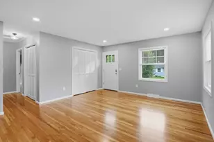 3 Hingham Rd, Worcester, MA 01606 - Photo 14