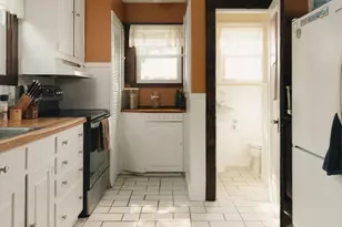 8 Liberty St, Holyoke, MA 01040 - Photo 12
