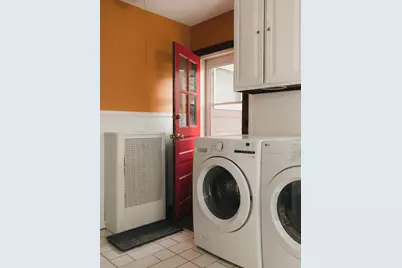 8 Liberty Street, Holyoke, MA 01040 - Photo 14