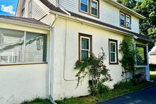 91 Daviston St, Springfield, MA 01108 - Photo 4