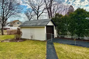 91 Daviston St, Springfield, MA 01108 - Photo 34