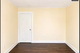 24 Tracey St, Peabody, MA 01960 - Photo 8