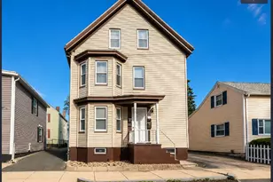 24 Tracey St, Peabody, MA 01960 - Photo 14