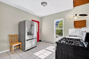 29-31 Auburn St, Everett, MA 02149 - Photo 2