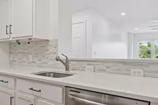 75 Walnut St, Peabody, MA 01960 - Photo 8