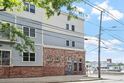 75 Walnut St #302, Peabody, MA 01960 - Photo 4
