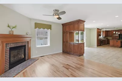 7 Riverside Street, Danvers, MA 01923 - Photo 16
