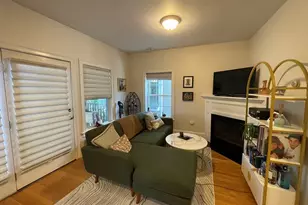 302 W 3rd St, Boston, MA 02127 - Photo 2