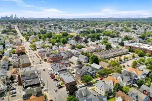 7 Yale St, Medford, MA 02155 - Photo 4