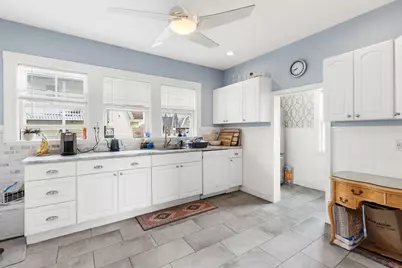 7 Yale St, Medford, MA 02155 - Photo 8