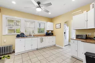7 Yale St, Medford, MA 02155 - Photo 18