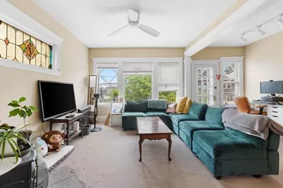 7 Yale St, Medford, MA 02155 - Photo 10