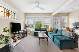 7 Yale St, Medford, MA 02155 - Photo 10