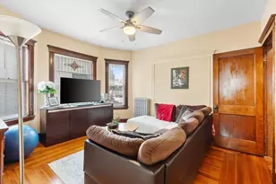 7 Yale St, Medford, MA 02155 - Photo 22