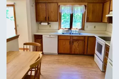 9 Captain Phillips Rd, Harwich, MA 02645 - Photo 4