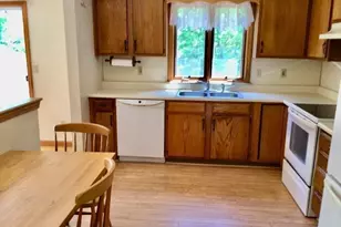 9 Captain Phillips Rd, Harwich, MA 02645 - Photo 4