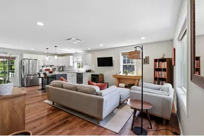12 Cliff St, Worcester, MA 01607 - Photo 8