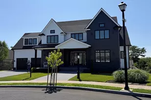 4 Oneil Wy, Saugus, MA 01906 - Photo 1