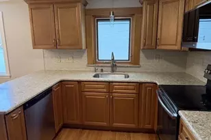 7 Puritan Rd, Danvers, MA 01923 - Photo 4