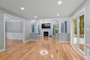 23 Bacon St, Pepperell, MA 01463 - Photo 10
