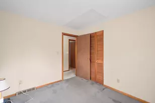 32 Arapahoe Rd, Bellingham, MA 02019 - Photo 16