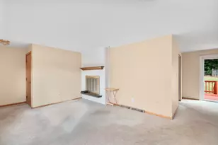 32 Arapahoe Rd, Bellingham, MA 02019 - Photo 6