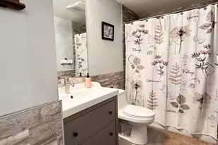 55 Greentree Ln, Weymouth, MA 02190 - Photo 6