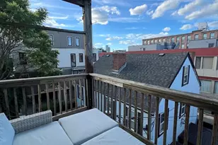 242 W 3rd St, Boston, MA 02127 - Photo 18