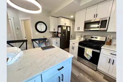 242 W 3rd  Street #2, Boston, MA 02127 - Photo 4