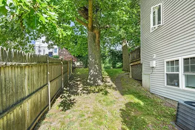 18 Sargent St #B, Boston, MA 02125 - Photo 6