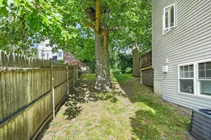 18 Sargent St, Boston, MA 02125 - Photo 6