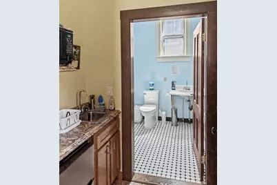 23 Fruit St, Worcester, MA 01609 - Photo 10