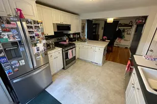 20 Oak Rd, Medford, MA 02155 - Photo 10